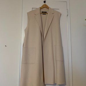 Weekend Max Mara sleeveless coat